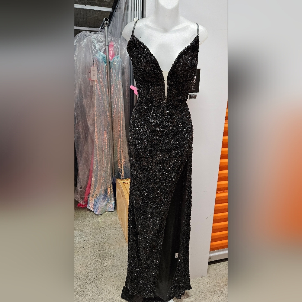 Sherri Hill #55431 Sequin Prom Gown, Size 16 BLACK and Size 6 PEACOCK - Picture 3 of 11
